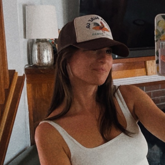 Meet your Posher, Sara - Picture 1 of 1